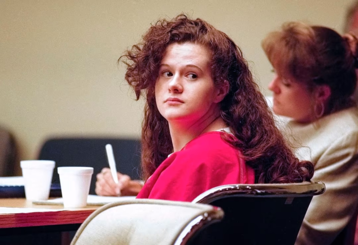 Christa Pike seen at a hearing for a new trial on January 12, 2001. (Knoxville News Sentinel/USA Today Network/Imagn Images)